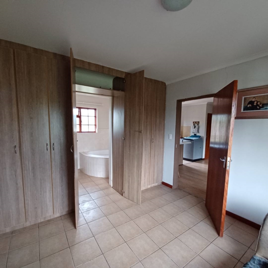 To Let 4 Bedroom Property for Rent in Quaggafontein Free State